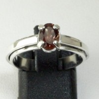 Sunstone Levitation Ring